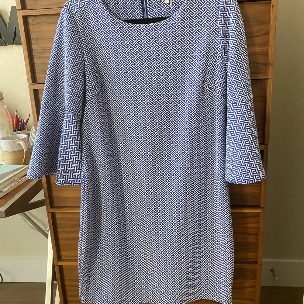 Tyler Boe Bell Sleeve Knit Dress in the Greek Key Print Geometric - Size L
